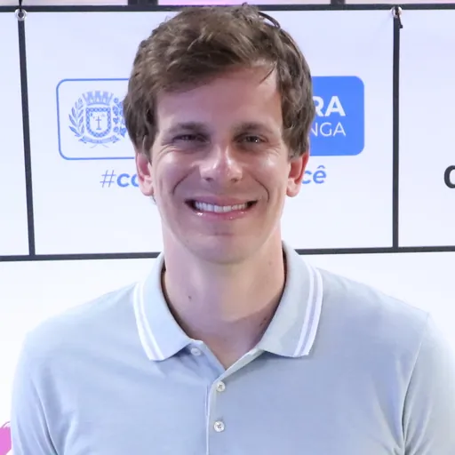 Portrait of César Cielo