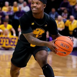 Portrait of Darnell Rogers