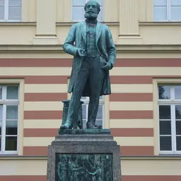 Portrait of Hans Everding