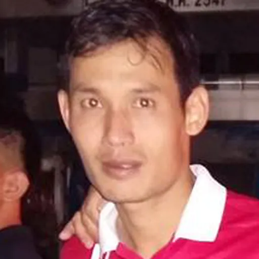 Portrait of Anuwat Inyin