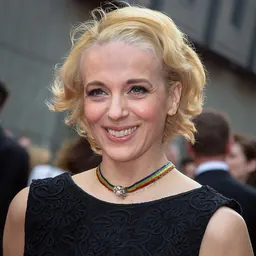 Portrait of Amanda Abbington