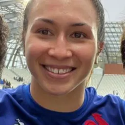 Portrait of Manae Feleu