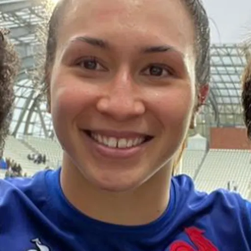 Portrait of Manae Feleu