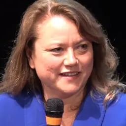 Portrait of Fawn Sharp