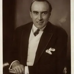 Portrait of Robert Scholz