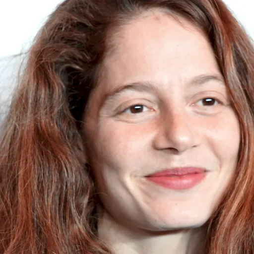 Portrait of Jenna Thiam