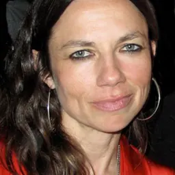 Portrait of Justine Bateman