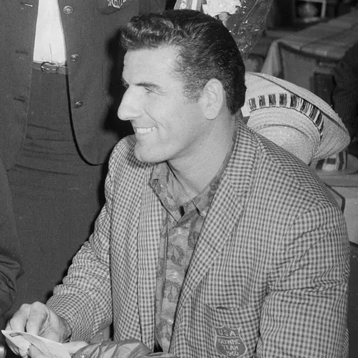 Portrait of Don Bragg