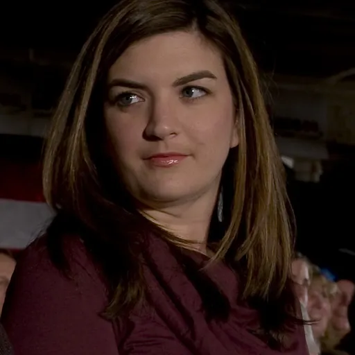 Portrait of Cate Edwards
