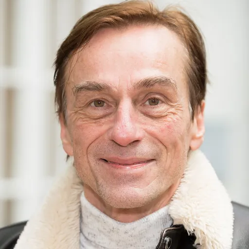 Portrait of André Hennicke