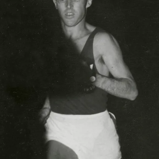 Portrait of Les Perry