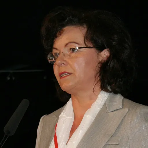 Portrait of Heidrun Bluhm