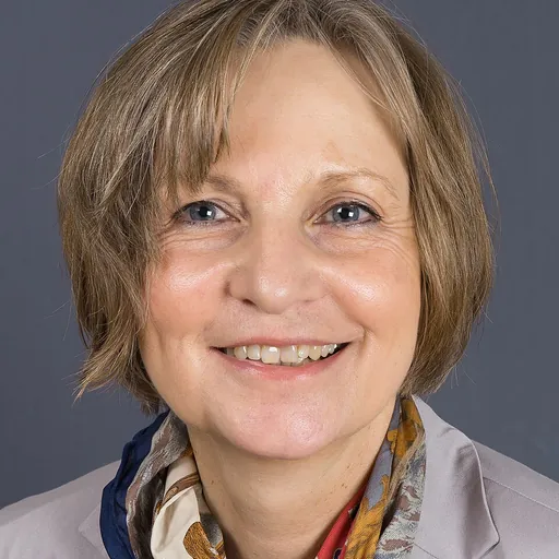Portrait of Iris Nieland