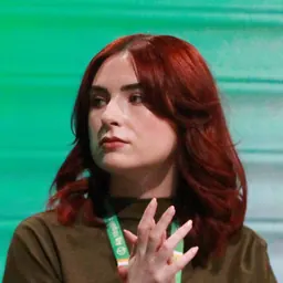 Portrait of Róis-Máire Donnelly