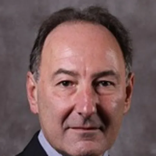 Portrait of Kim Lewison