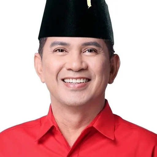 Portrait of Ronnie Sianturi