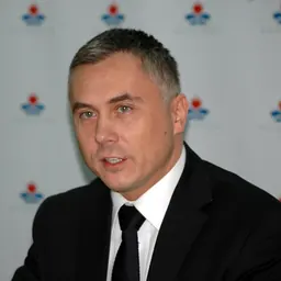 Portrait of Sebastian Karpiniuk