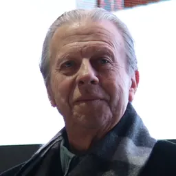 Portrait of Luis Llosa