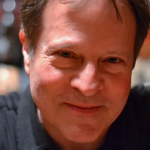 Portrait of Steven Schoenberg