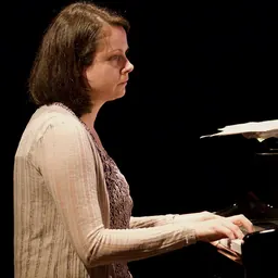 Portrait of Kris Davis