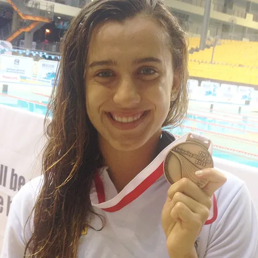 Portrait of Larissa Oliveira
