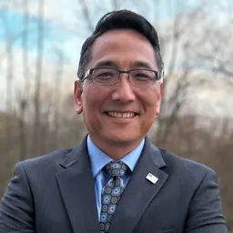 Portrait of Kenneth J. Hong