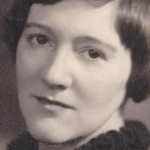 Portrait of Vera Moore