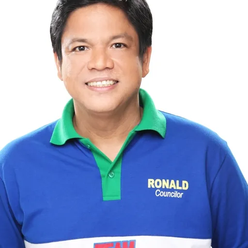 Portrait of Ronald Barcena