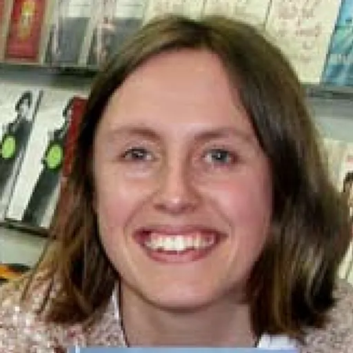 Portrait of Nikki Hessell