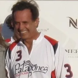 Portrait of Carlos Gracida