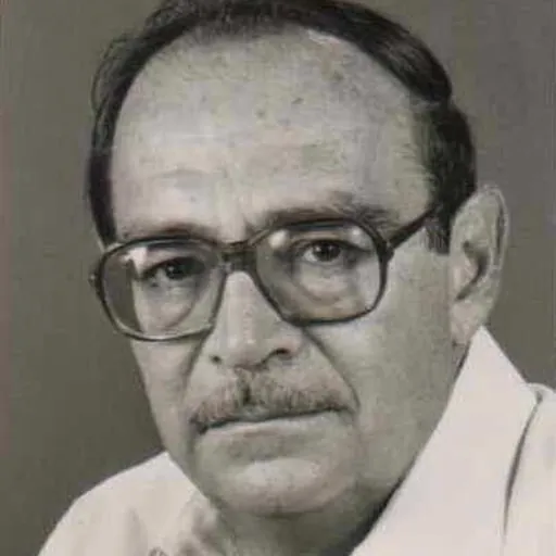 Portrait of Simcha Dinitz