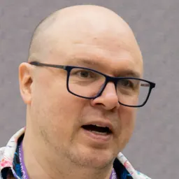 Portrait of Matthew Olzmann