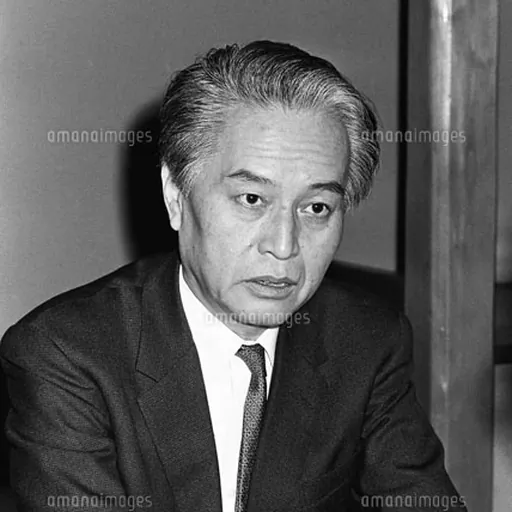 Portrait of Ken Hirano