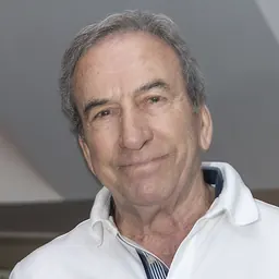 Portrait of José Luis Perales
