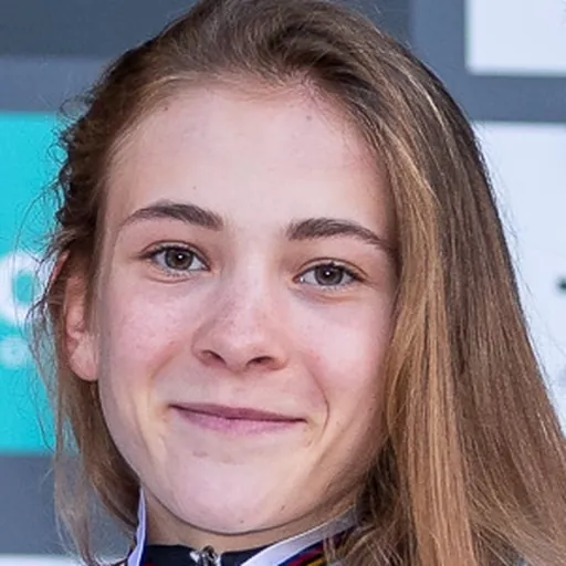 Portrait of Ronja Eibl