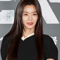 Portrait of Jun Ji-hyun