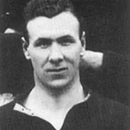 Portrait of Tom Bradshaw