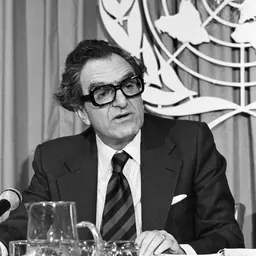 Portrait of Ghassan Tueni