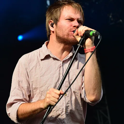 Portrait of Rou Reynolds