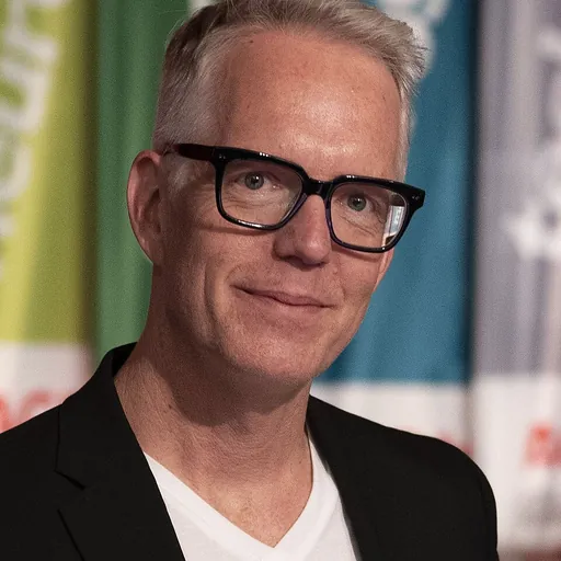 Portrait of Chad Lawson