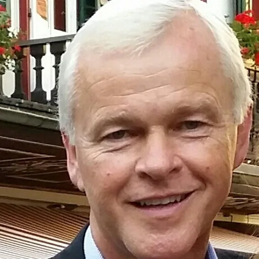 Portrait of Larry Barton