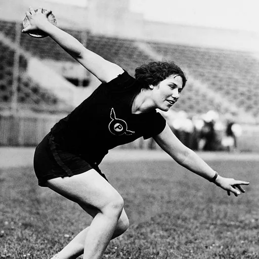 Portrait of Maybelle Reichardt