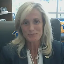 Portrait of Heather Lyke