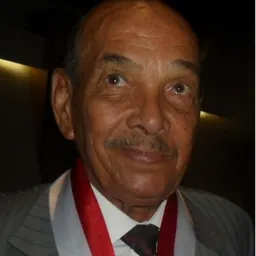 Portrait of Efraín Sánchez