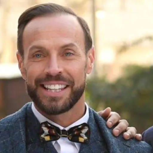 Portrait of Jason Gardiner