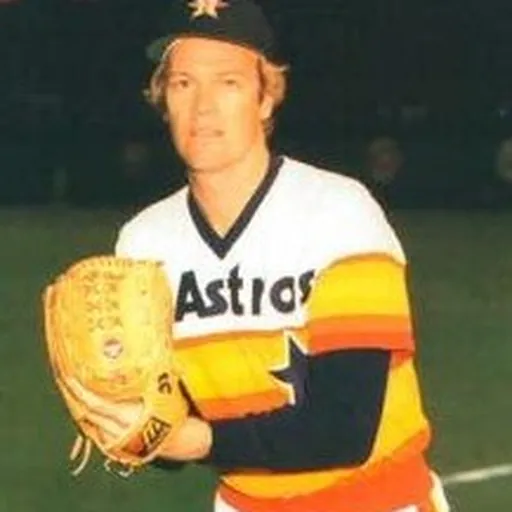 Portrait of Mike Scott
