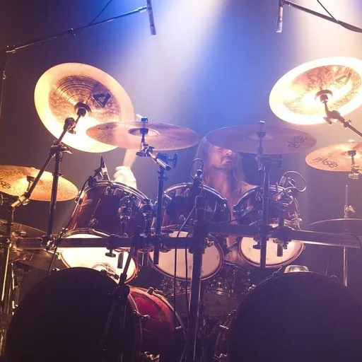 Portrait of Steve Asheim