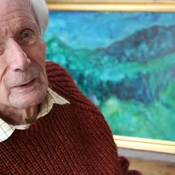 Portrait of Leslie Marr