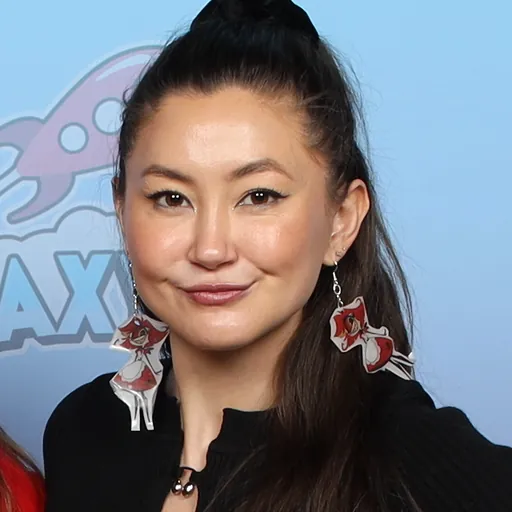 Portrait of Kimiko Glenn