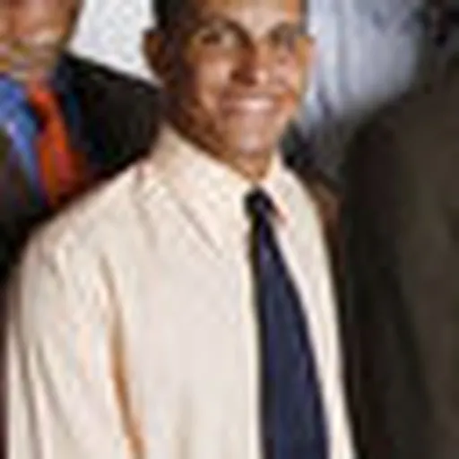 Portrait of Dennis Del Valle